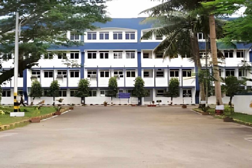 The College of Nursing at Army Hospital (R&R) is dedicated to providing quality and compassionate care in a nurturing school environment.