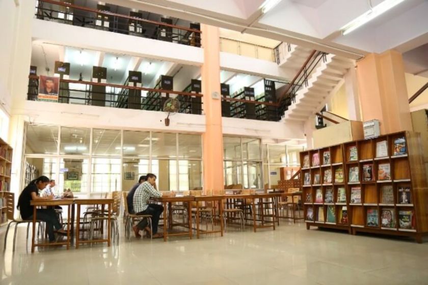 Shivaji College Library