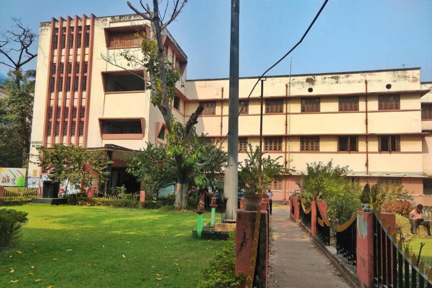 Vivekananda College is an esteemed institution in India. Established in 1990, it is one of the premier educational institutions in the country, offering quality education to thousands of students.