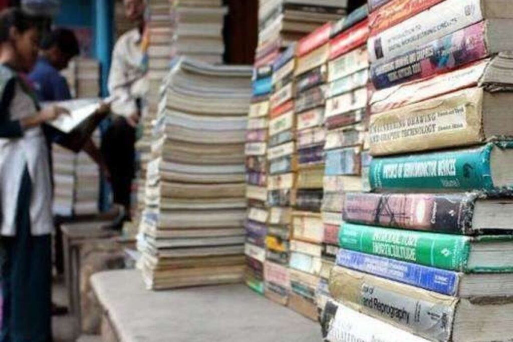 Best Places to Buy DU Books at Cheap Prices